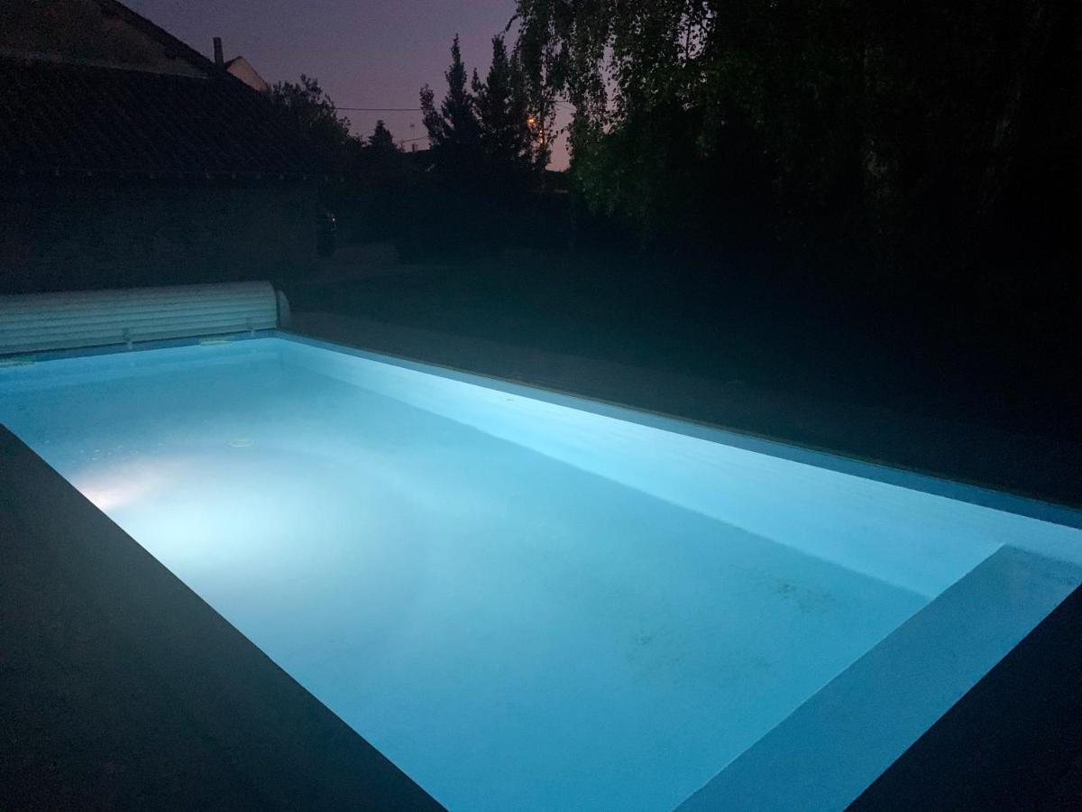 La Fontenelle - Lovely Holiday House With Swimming Pool Cuisery Екстериор снимка